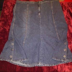 ✨ Just blue denim skirt
